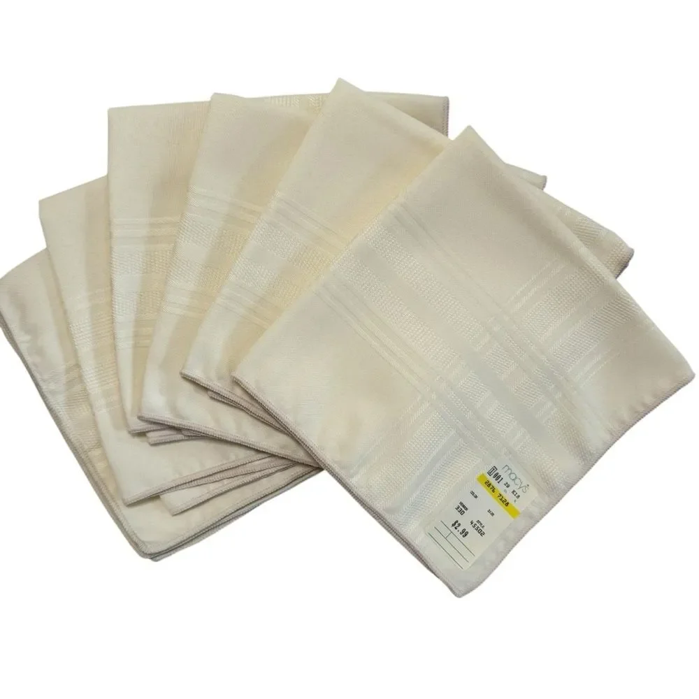 VINTAGE Cloth Napkins White 17 Inch Square Holidays Christmas Sunday Dinner NWT